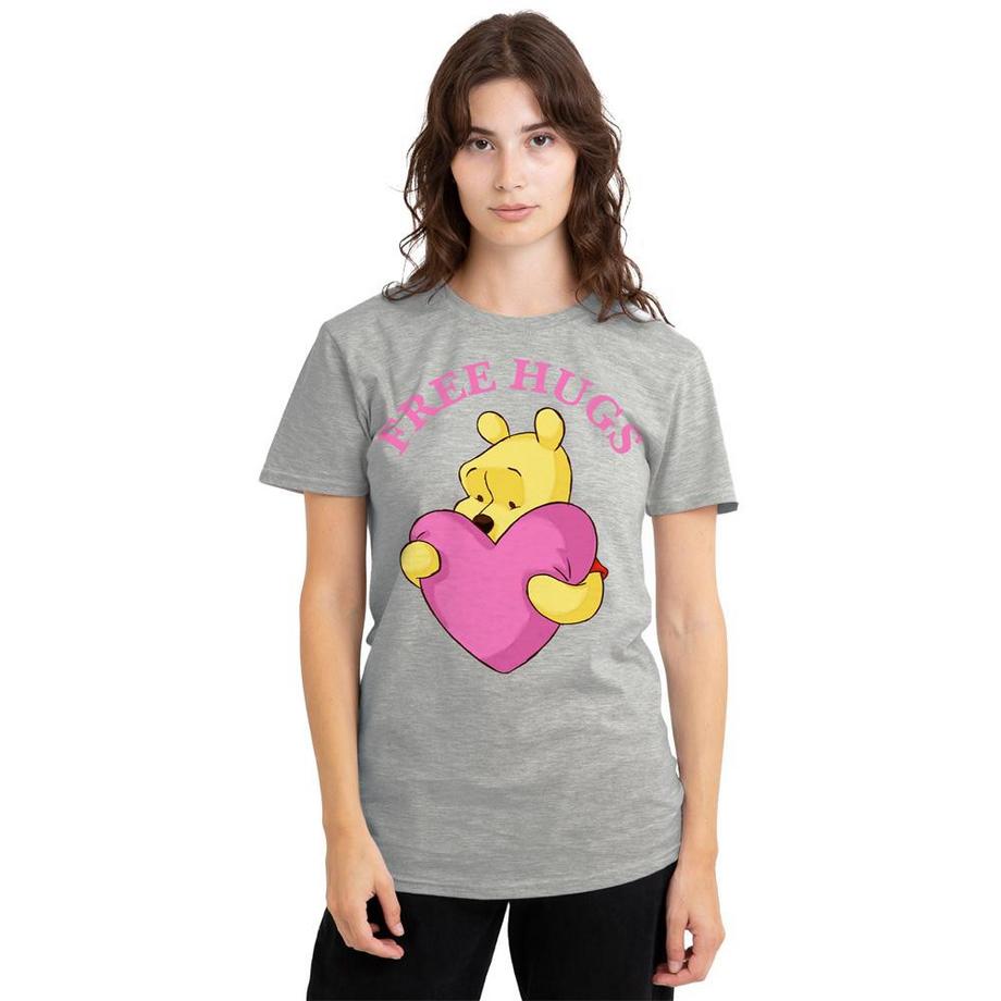 Winnie the Pooh T-Shirt Free Hugs  