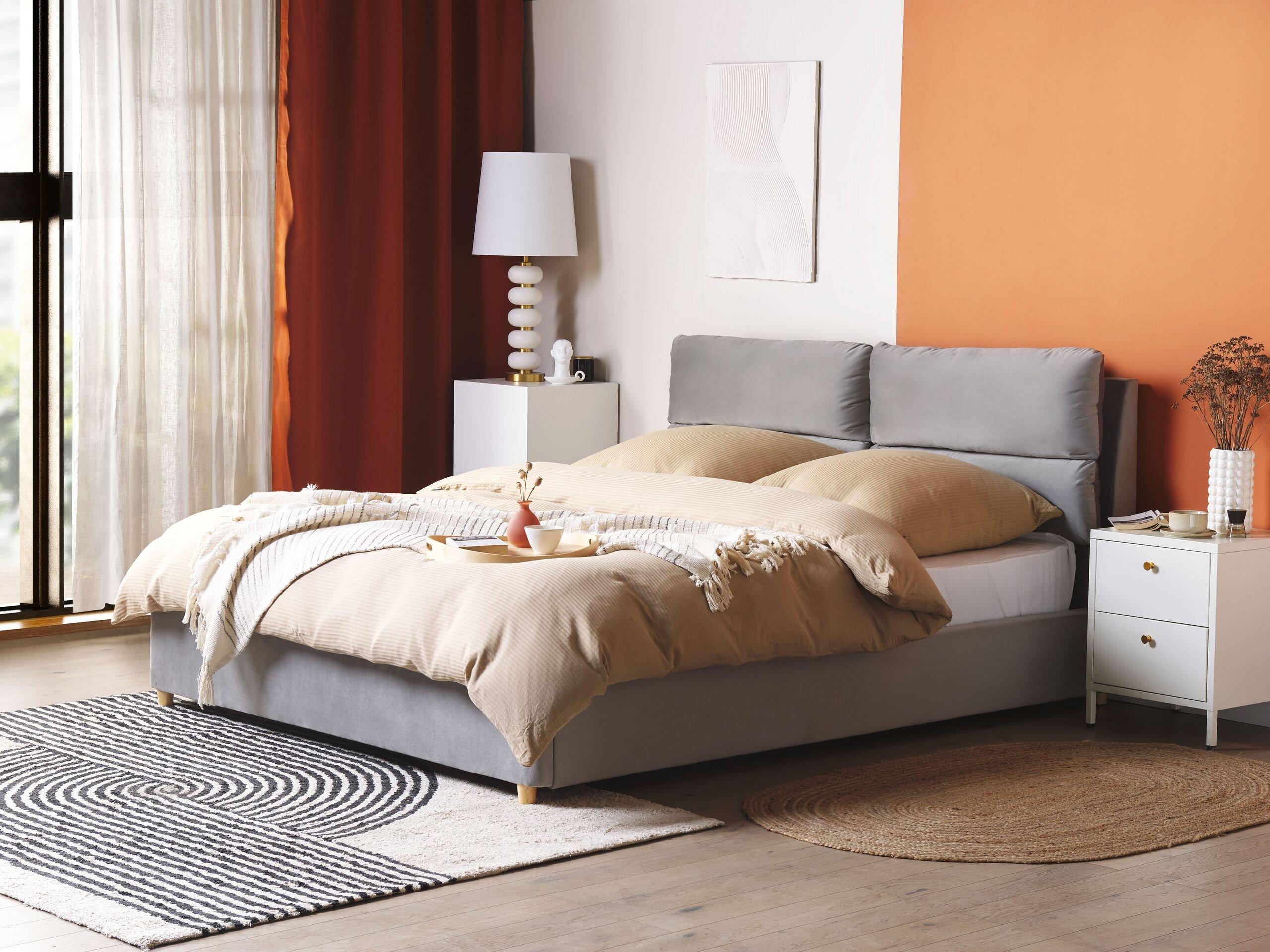 Beliani Bett mit Lattenrost aus Samtstoff Modern BATILLY  