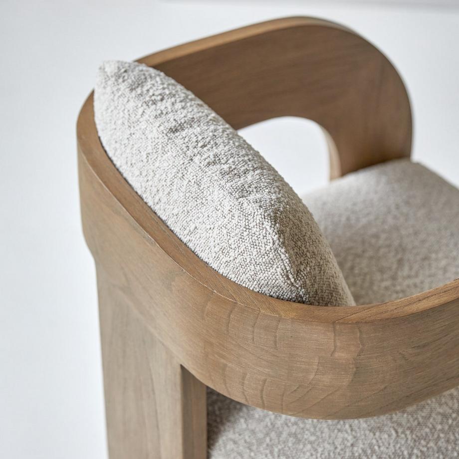 Tikamoon Stuhl aus massivem Mindiholz und ecrufarbenem Stoff Boti  