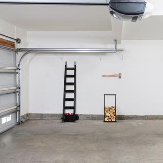 Northix Holzständer aus hohem Metall  