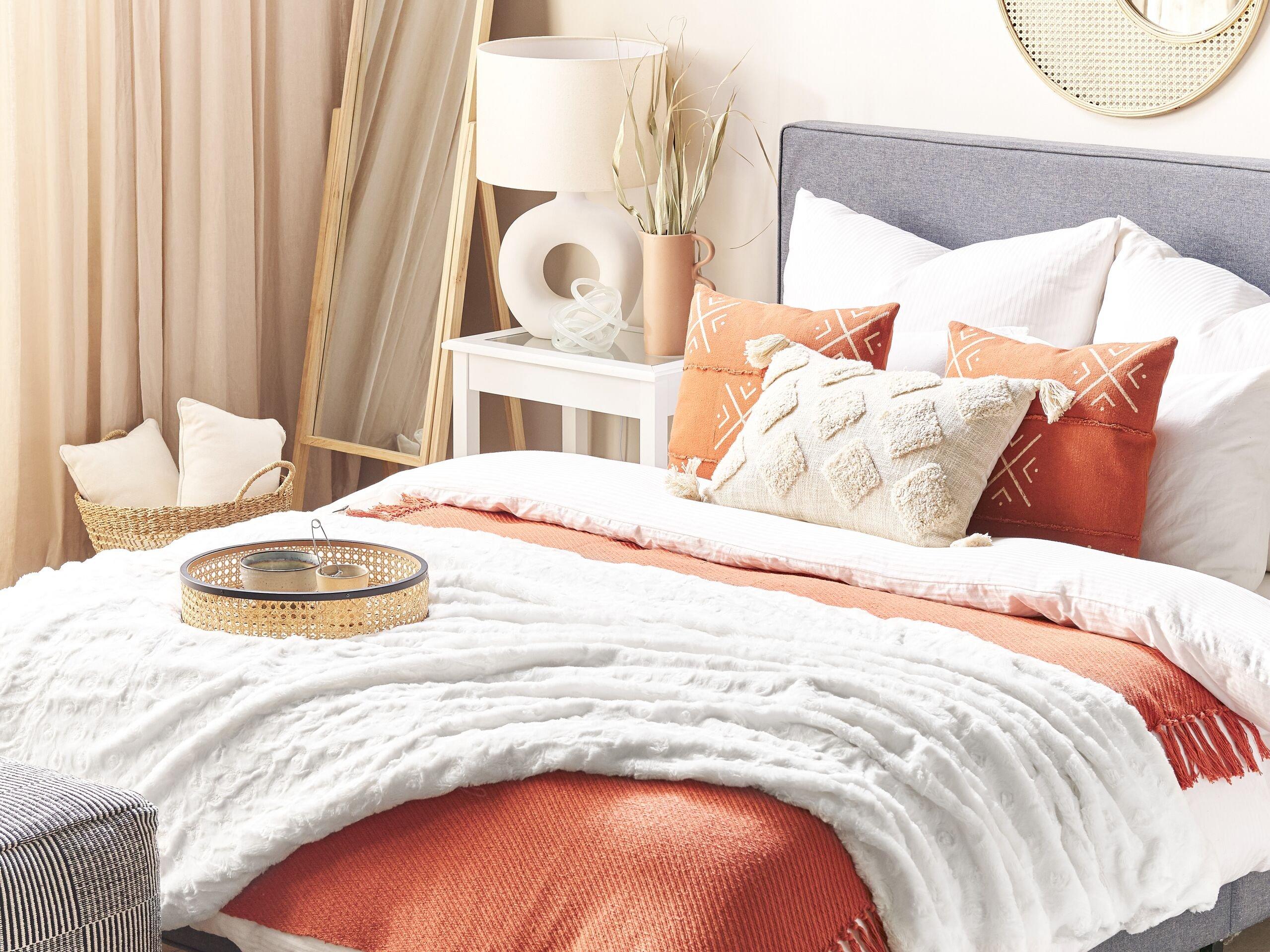 Beliani KANDILLI Copriletto Scandinavo in Poliestere  