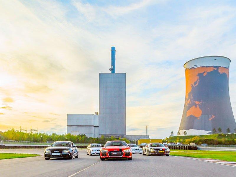 Smartbox  Adrenalinica esperienza di 21 km sul circuito di Nürburgring per 2 persone - Cofanetto regalo 