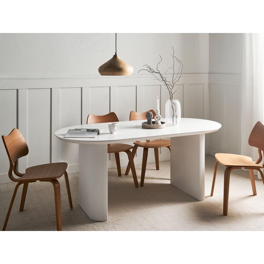 Beliani Table de repas en MDF Moderne MOBERLY  
