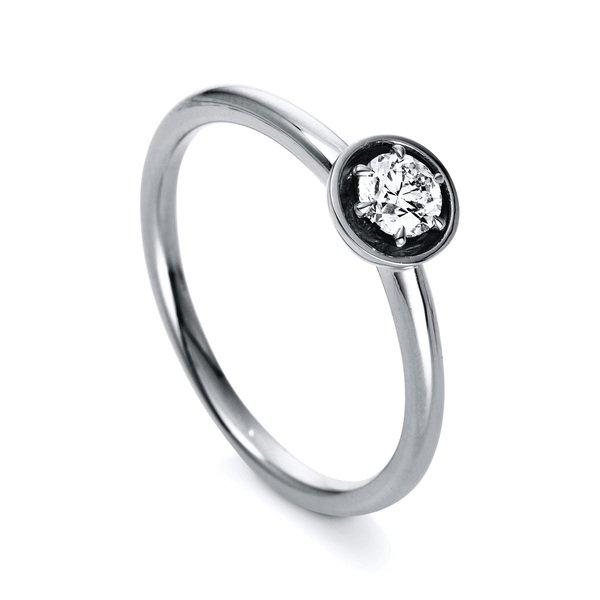 MUAU Schmuck  Solitär Ring 750/18K Weissgold Diamant 0.26ct. 