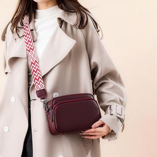 Only-bags.store Crossbody Bag mit gemustertem Riemen  