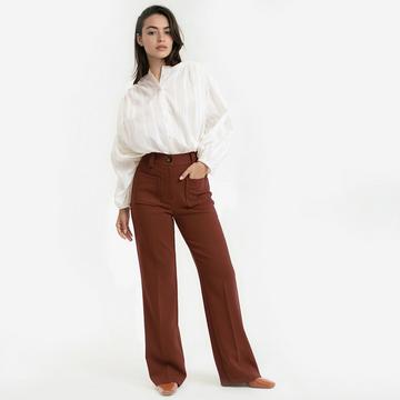 Flared-Hose Signature FELICIEN