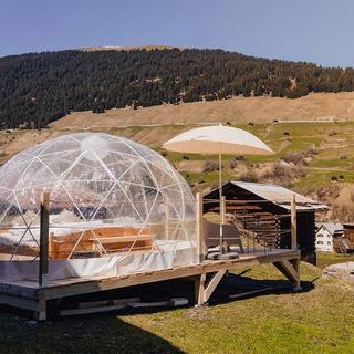 Geschenkidee  1 nuit en Bubble Suite dans la vallée alpine des Grisons, petit déjeuner inclus (pour 2 personnes) 