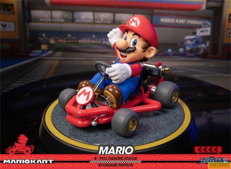 First 4 Figures  Mario Kart PVC Statue Mario - Standard Edition (19 cm) 