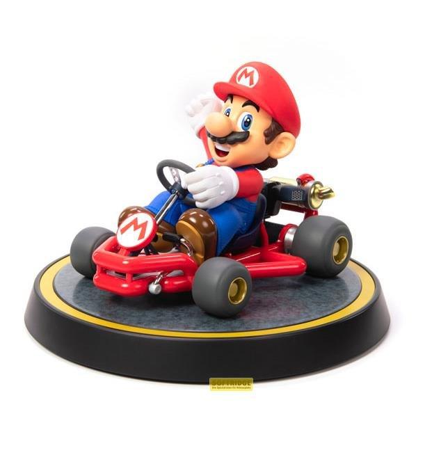 First 4 Figures  Mario Kart PVC Statue Mario - Standard Edition (19 cm) 