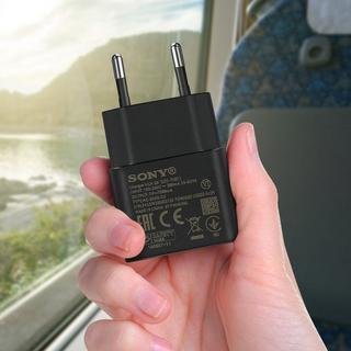 SONY  Sony UCH20 Netzteil +USB-C Kabel 