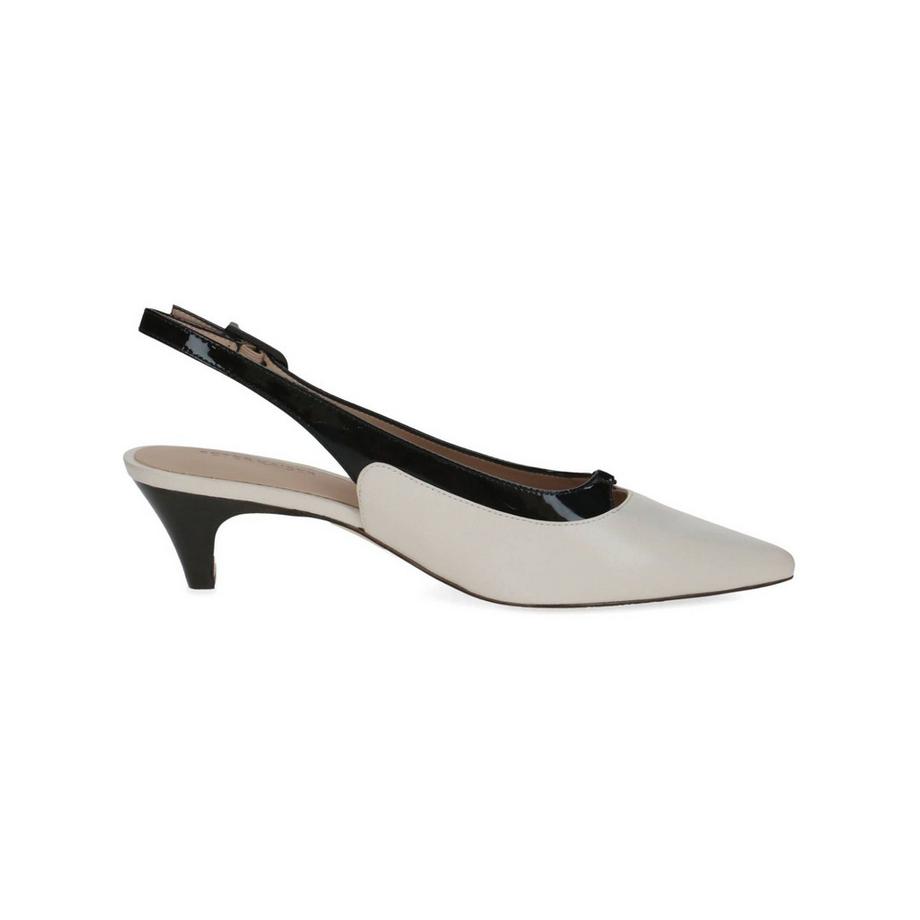 Peter Kaiser Spitz zulaufende Slingpumps  