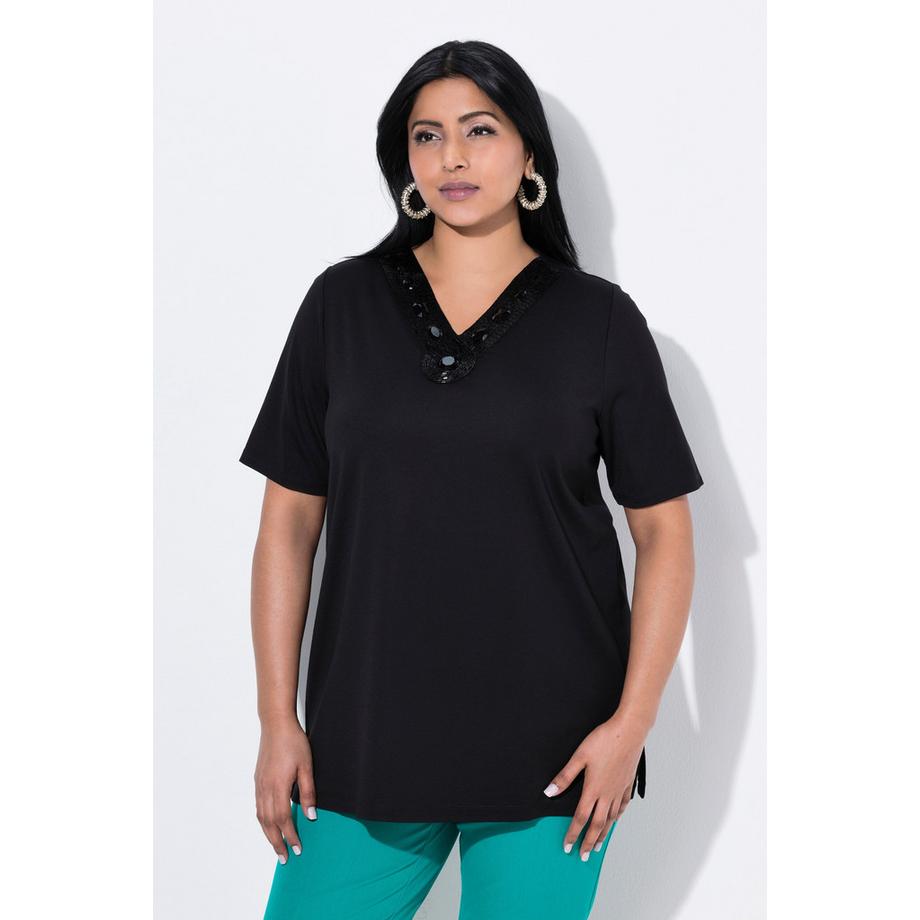 Ulla Popken T-shirt décolleté en V orné coupe évasée manches courtes  