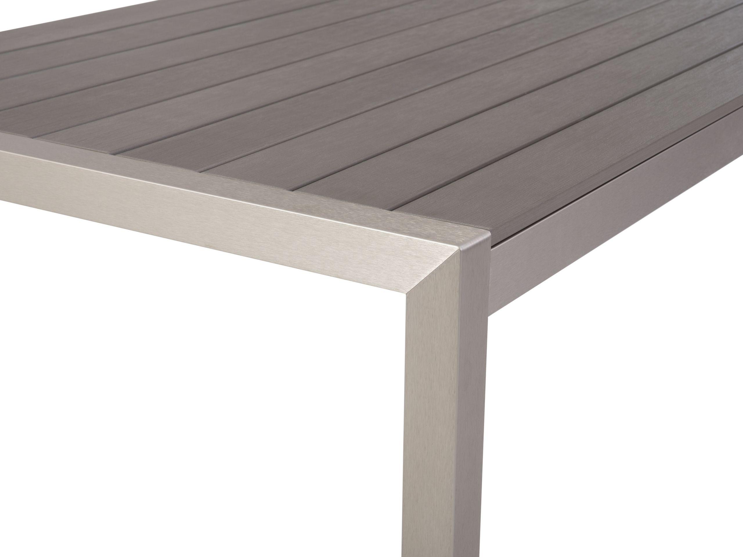 Beliani Table de salle à manger de jardin en Bois synthétique Industriel VERNIO  