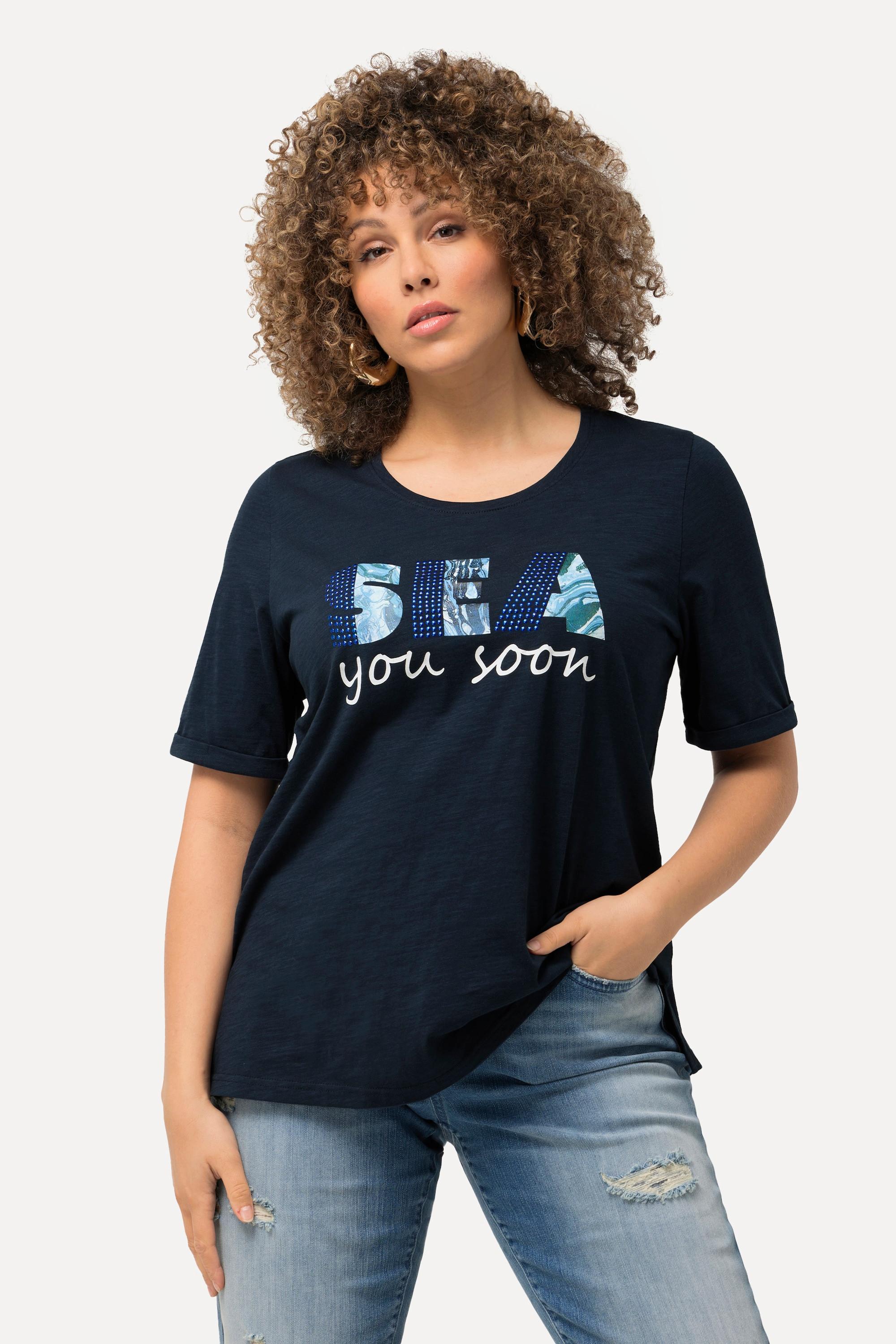 Ulla Popken  T-shirt classica con "Sea you soon", scollo a girocollo e mezze maniche 