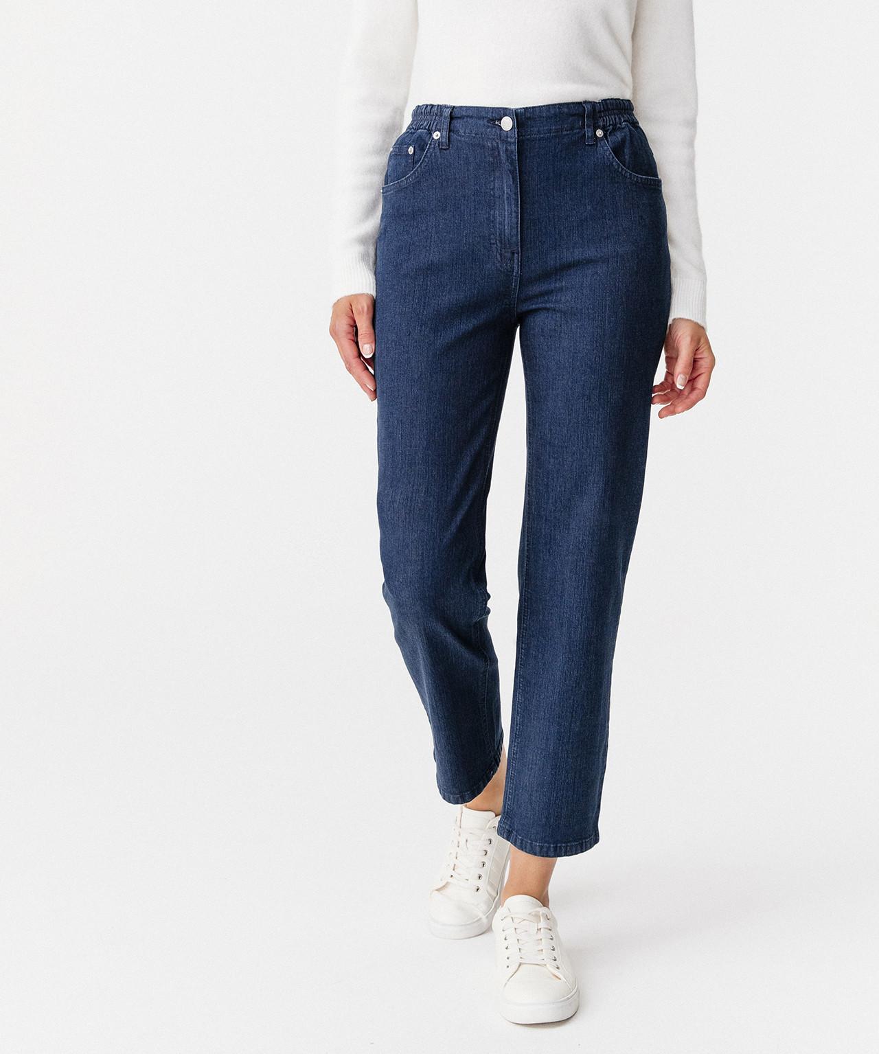 Damart  Jean 5 poches extensible, coupe droite. 