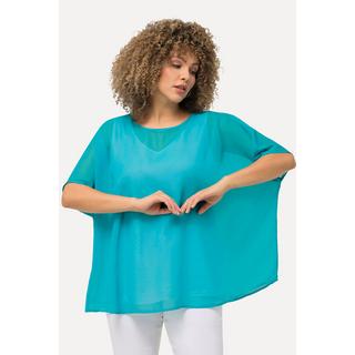 Ulla Popken  Blouse oversized en mousseline. Col rond et manches courtes 