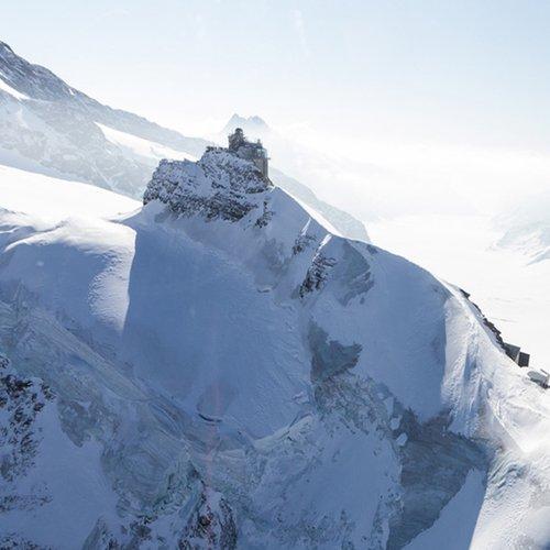 Geschenkidee  Helikopterflug über das Jungfraujoch - 45 Minuten (für 3 Personen) 