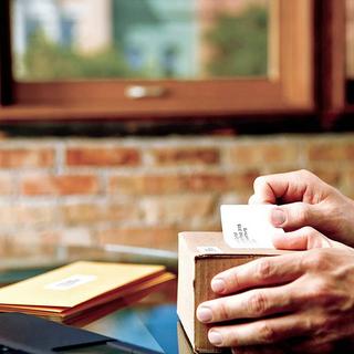 Dymo  Etiketten Rolle 11356  89 x 41 mm Papier Weiß 300 St. Wiederablösbar Namensschild-Etiketten 