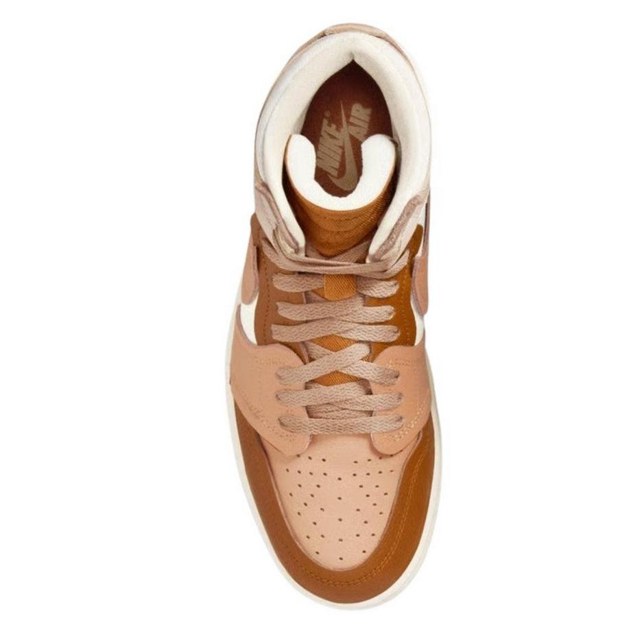 NIKE Air Jordan 1 Baskets Hautes en Cuir  