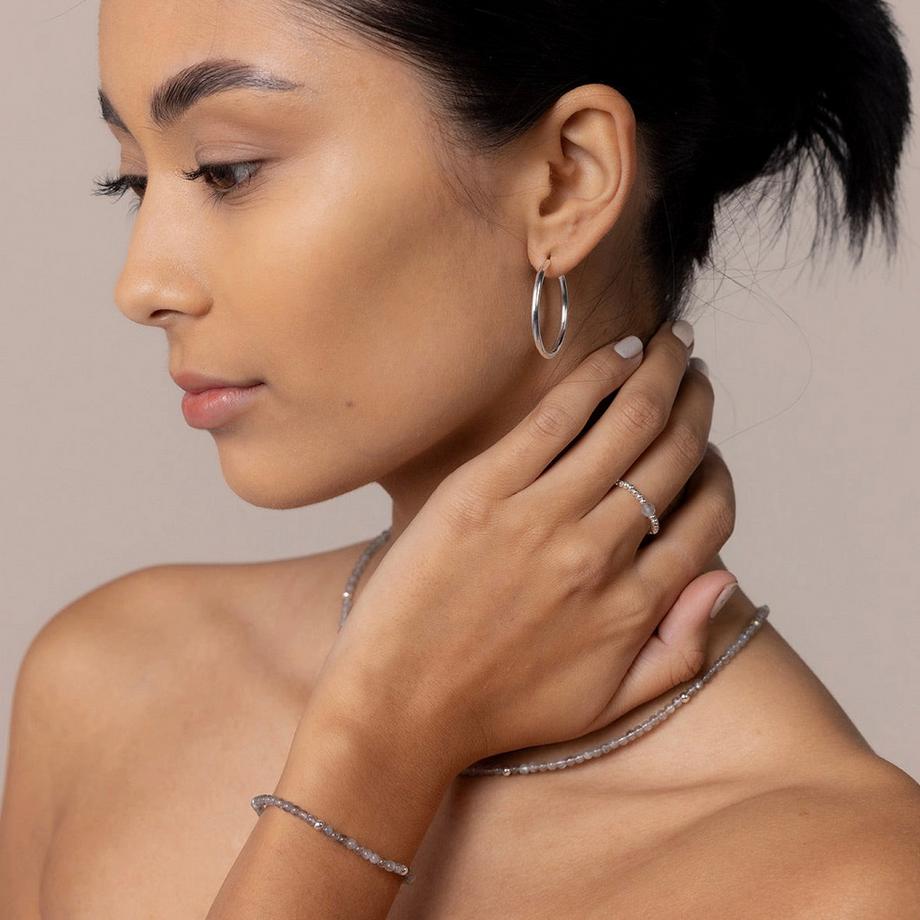 Balibay  Bague Mara avec pierre de labradorite facettée 