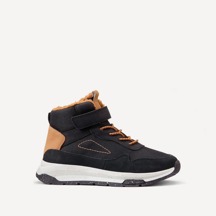 La Redoute Collections Knöchelhohe Outdoor Sneakers mit elastischen Schnürsenkeln  