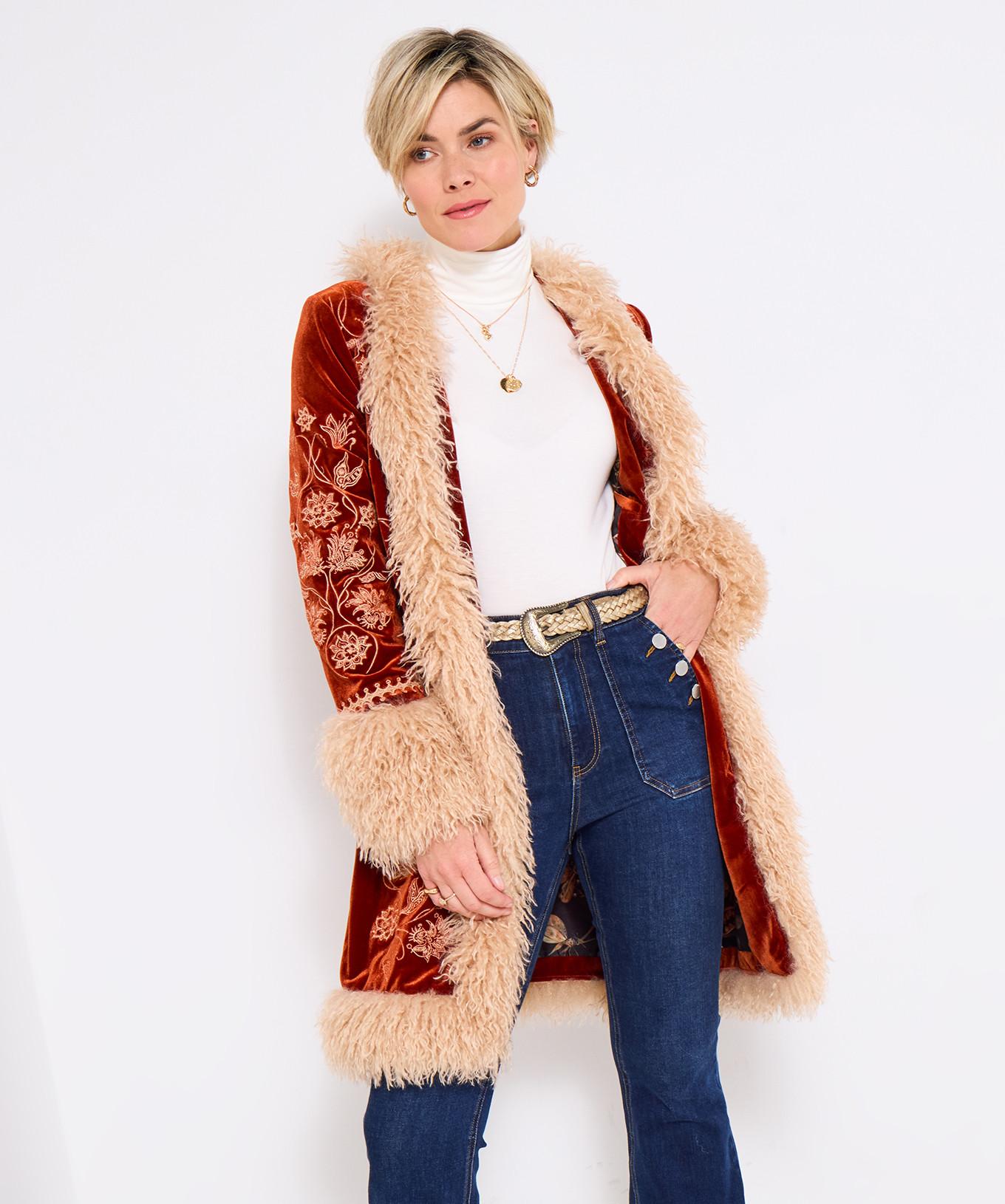 Joe Browns Bestickter Boho Mantel mit Kunstfellbesatz  