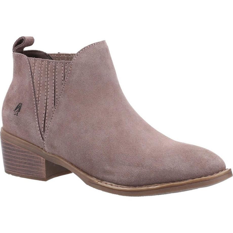 Isobel Bottines