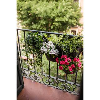 CitySens 3 Pack Wall Planters ; jardinière noire ; couverture textile grise  