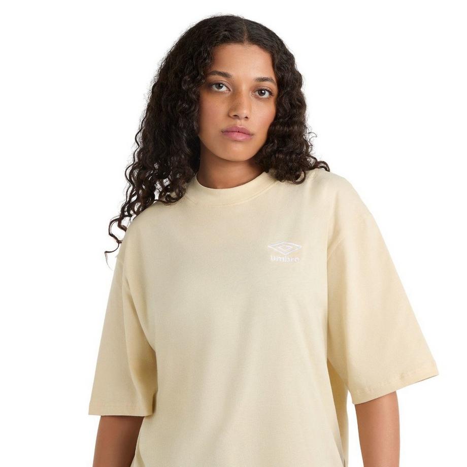 Umbro Core Besticktes Logo Oversized T-Shirt  