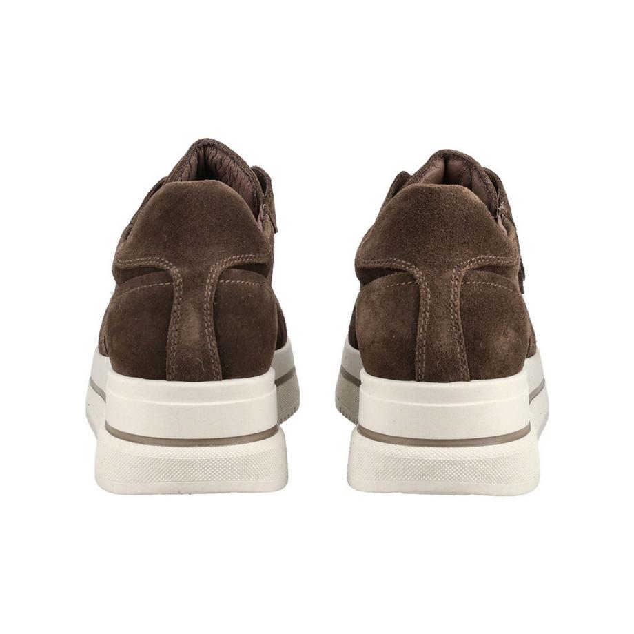 Nero Giardini Sneaker in pelle velluto con suola leggermente rialzata  