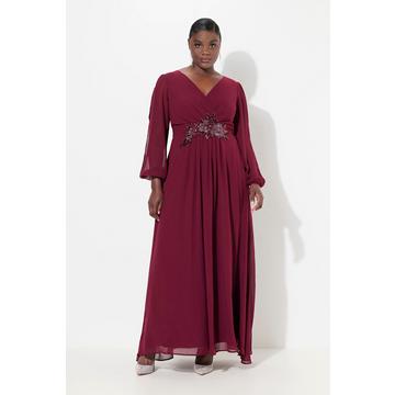 Robe de soirée avec ceinture brodée, décolleté en V et manches longues