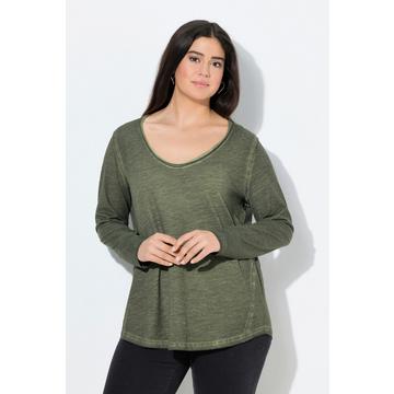 Maglia classica con orli arrotolati, scollo a V e maniche lunghe