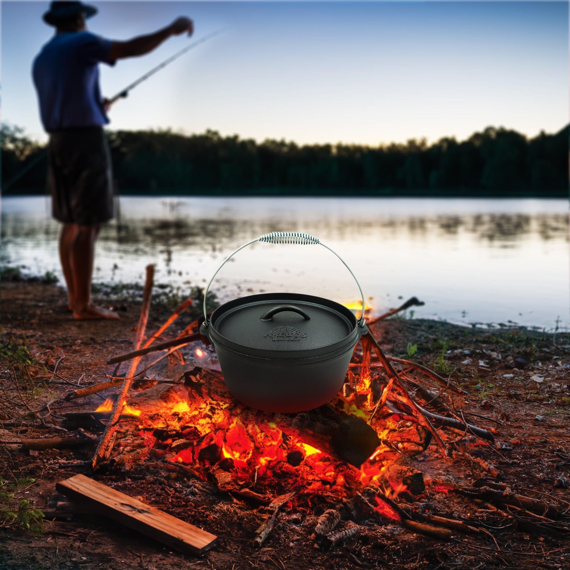 Arebos  Dutch Oven BBQ Set aus Gusseisen mit Holzkiste inklusive Schutzhandschuhe 