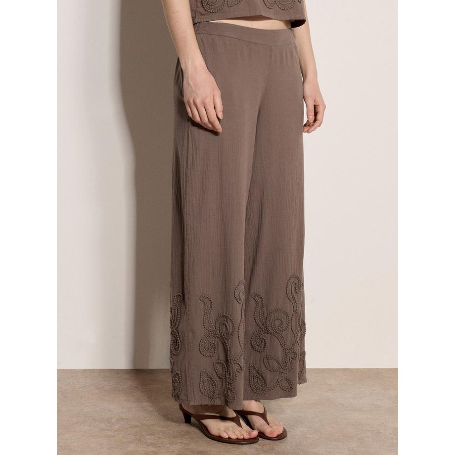 Pantalon en coton brodé à jambes larges