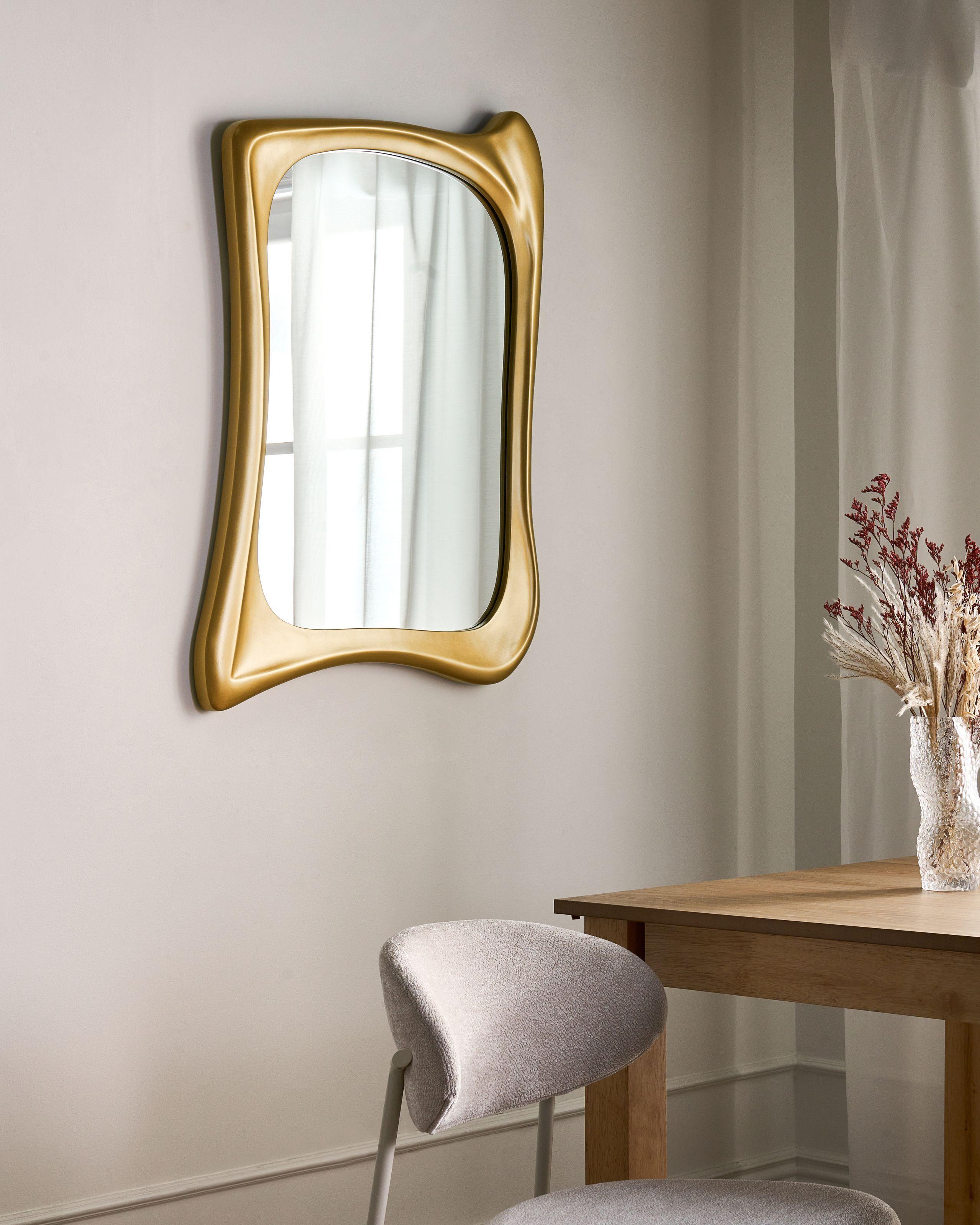 Beliani Wandspiegel aus Kunststoff Modern CONCARNEAU  