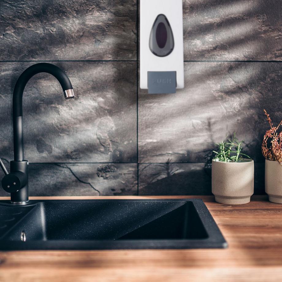 B2X  Pompe à savon murale 