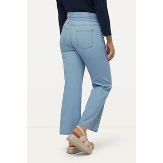 Ulla Popken  Jeans modello Mary con taglio scampanato, cintura elastica e cintura da annodare 