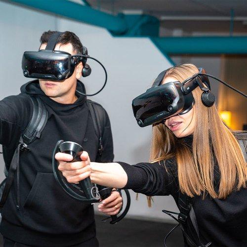 Geschenkidee Virtual Reality Erlebnis in Luzern, 50 Minuten (für 12