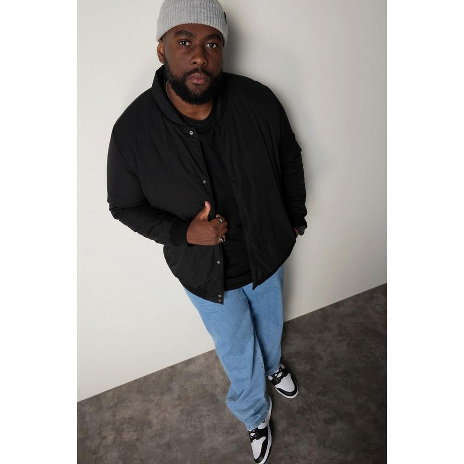 Sthuge Bomber Steppjacke Stehkragen Recycelt  