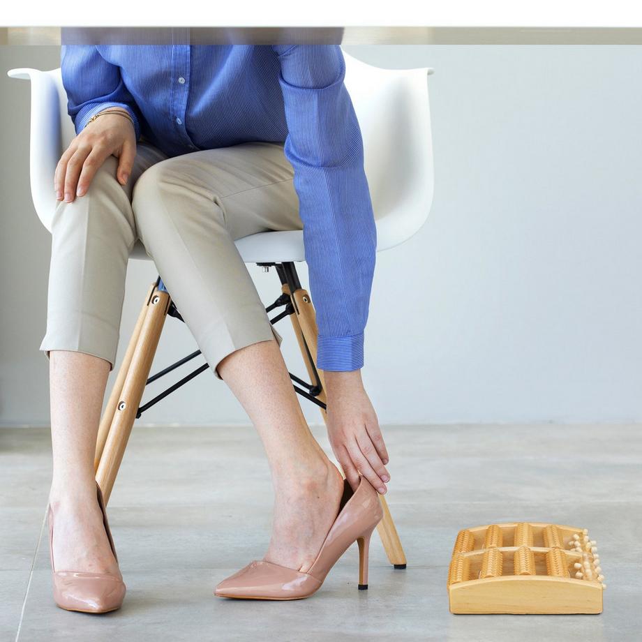 B2X Rullo per massaggio ai piedi in legno  