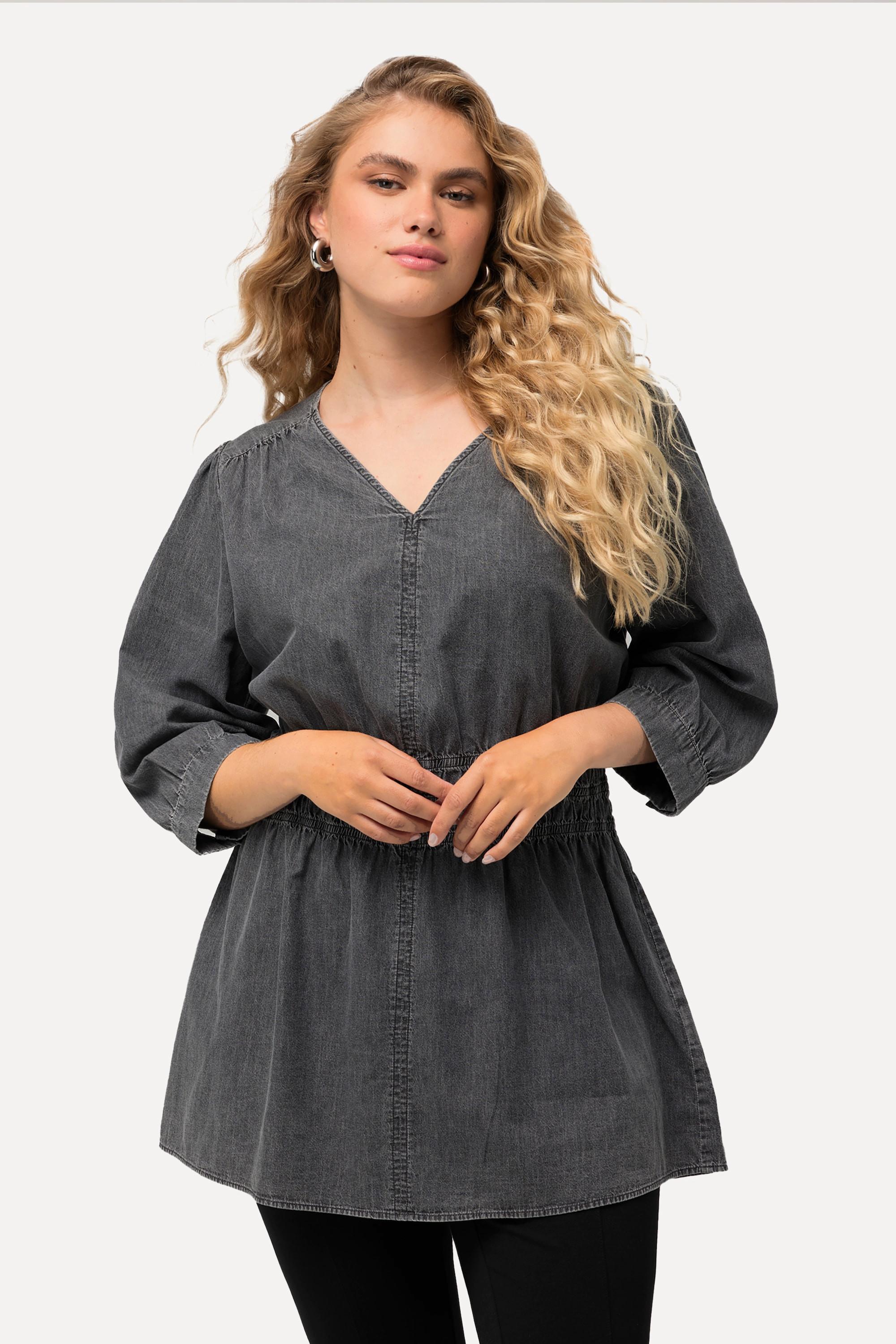 Ulla Popken  Blusa di jeans dal taglio svasato con cucitura trasversale, scollo a V e maniche a 3/4 