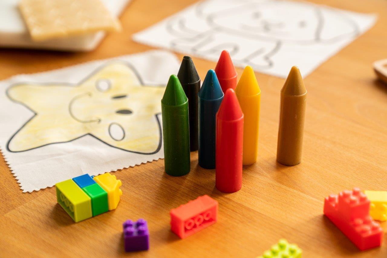 Nuts Innovations  Crayons en cire d'abeille 