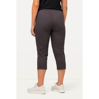 Ulla Popken  Pantalon Mony, longueur au mollet. Poches zippées et tissu stretch 