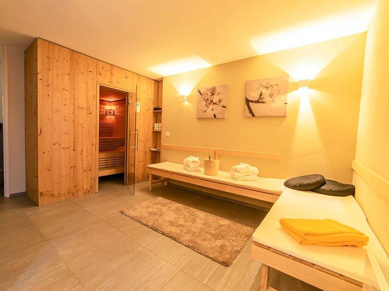 Smartbox  2 notti con colazione regionale e sauna nella regione Surselva - Cofanetto regalo 