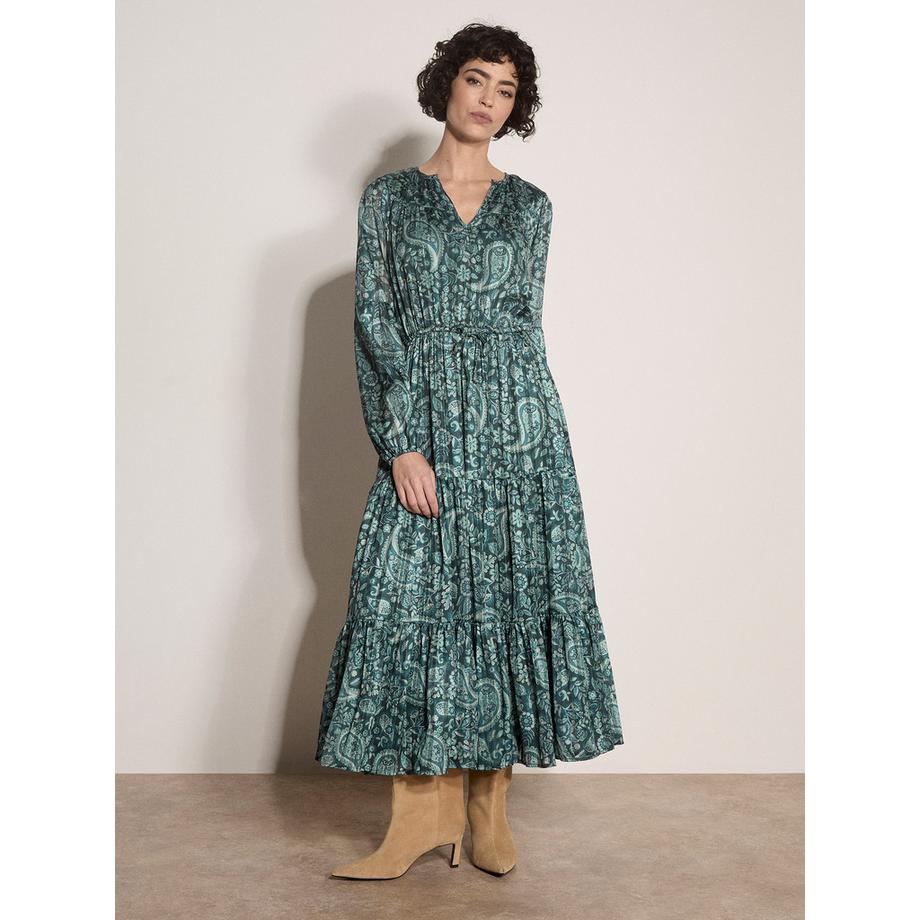 Robe mi-longue en satin chatoyant à motifs paisley