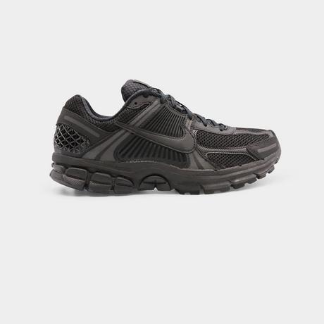 NIKE  Zoom Vomero 5 - Black 