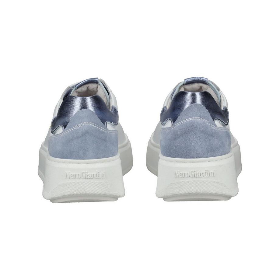 Nero Giardini Sneaker blanche avec ornements de cristaux  