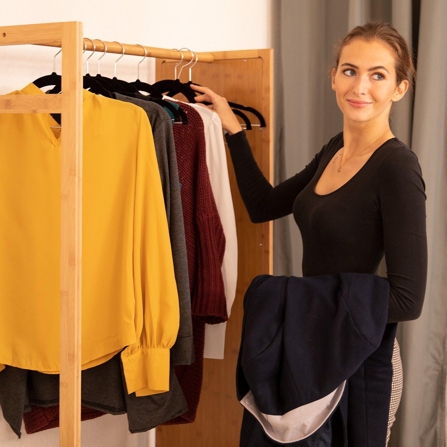 B2X Samt-Kleiderbügel mit Clips, 12er-Set  