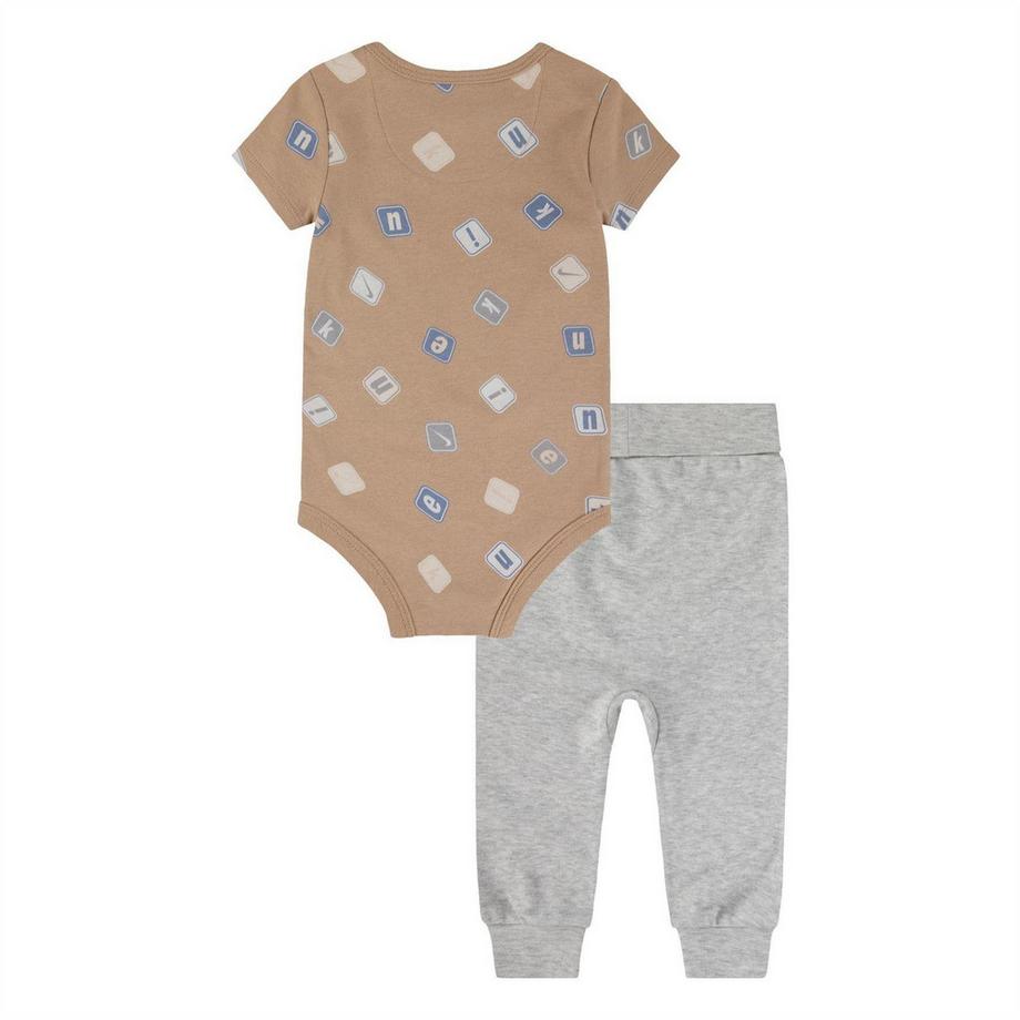 NIKE  Body Stampa Su Intera Superficie Set 