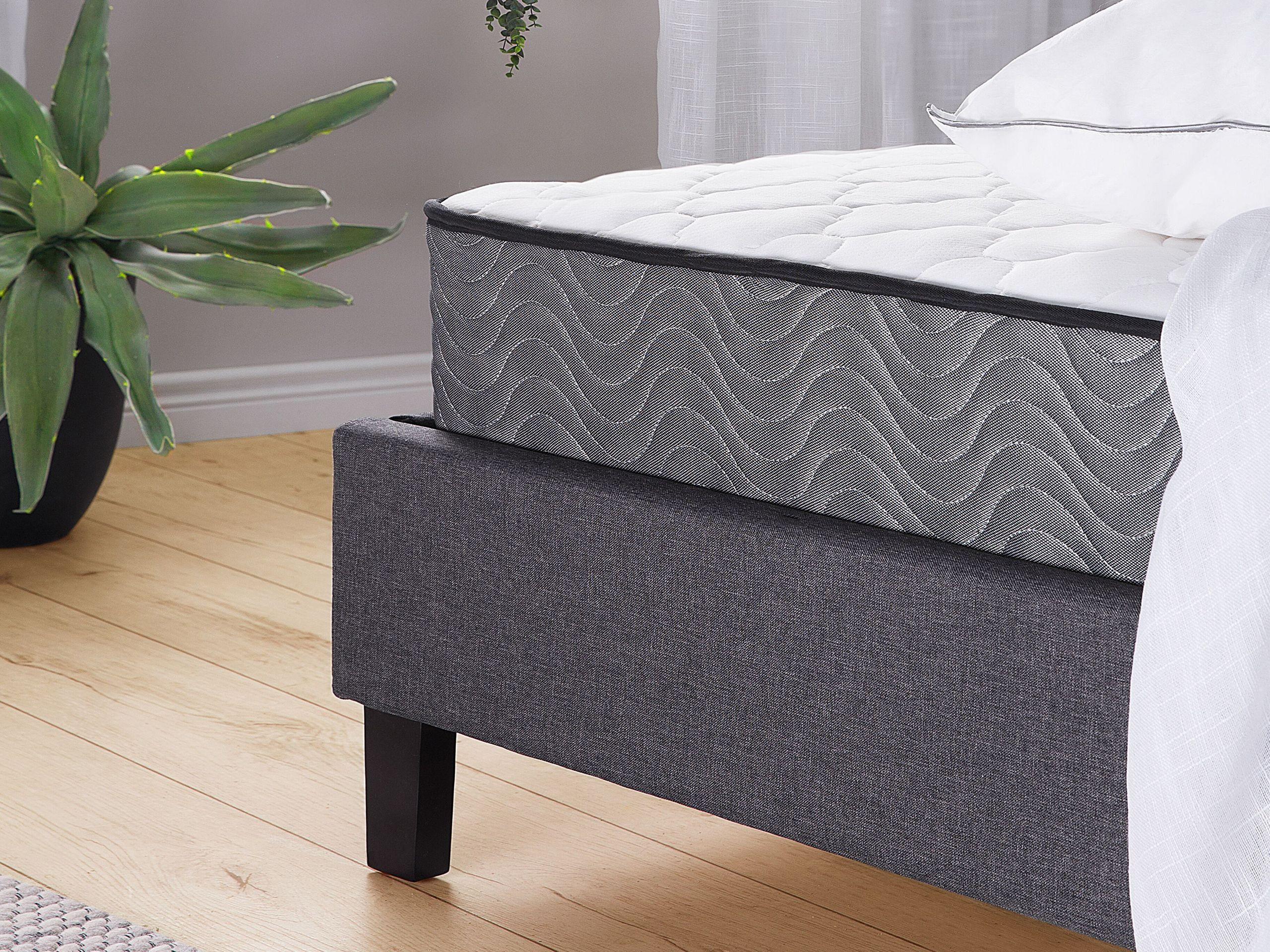 Beliani Taschenfederkernmatratze aus Taschenfedern BLISS - Mittelfest (H2)  